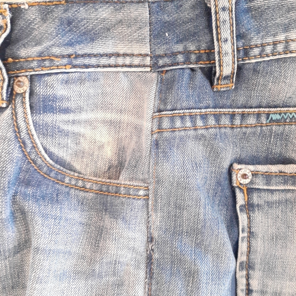 Cache Distressed Jeans Sequins Details - image 8